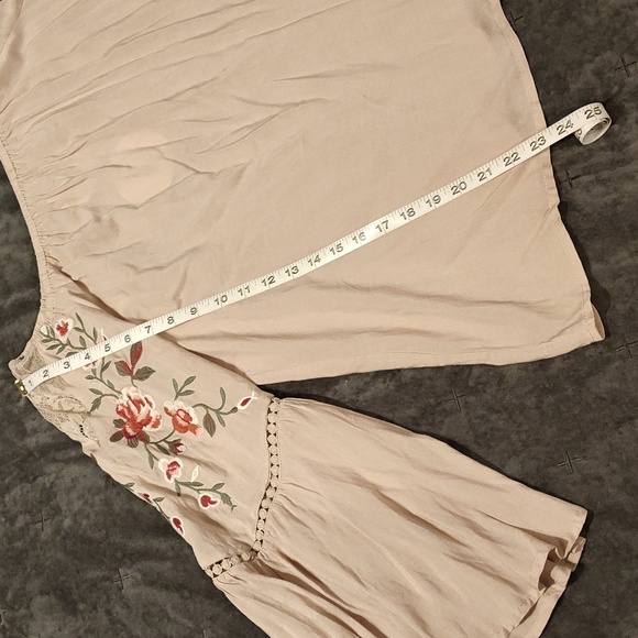 NWT Umgee peasant top - Picture 4 of 9